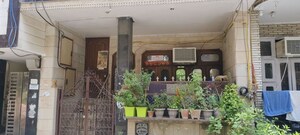  Builder Floor For Sale in Rohini
