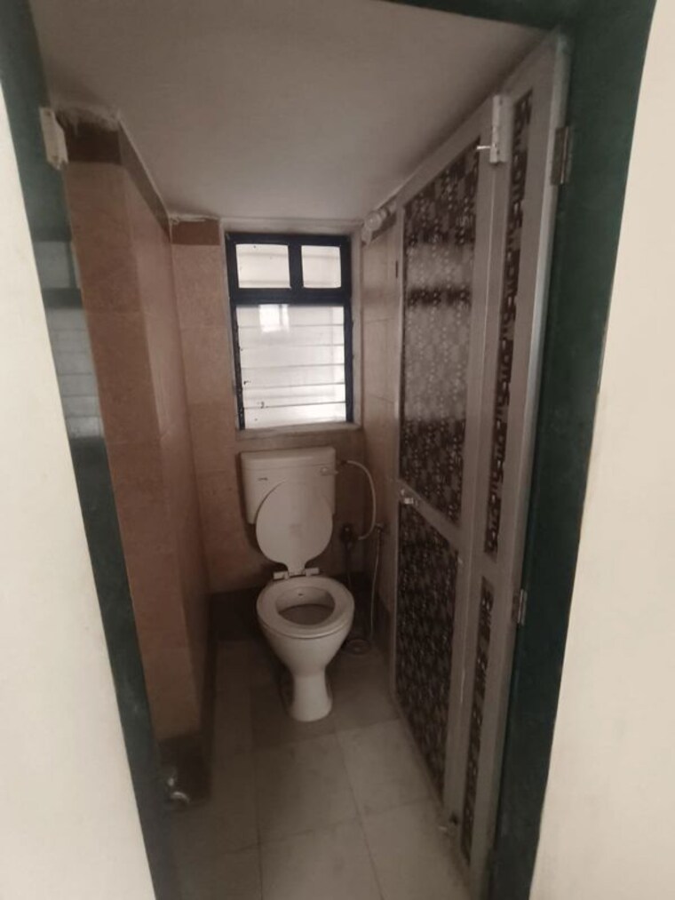 Washroom, siddhi-apartment-prabhadevi 1 Bedroom 345 Sq.Ft. Apartment In Prabhadevi Mumbai 10421368