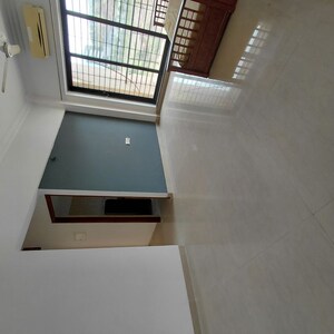 Furnished Amenities in 1 BHK Apartment at K Raheja Heights, Malad East – for Sale