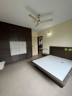 2 BHK + Pooja Room,Servant Room,Study Room,Extra Room,Basement,Store Room Apartment For Rent in Kothrud