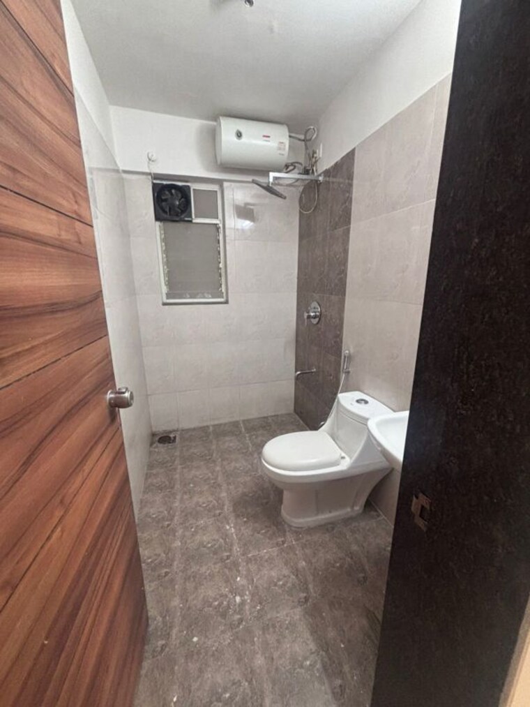 Bathroom, madhuban-apartment 2 Bedroom 1200 Sq.Ft. Apartment In Balewadi Pune 10421462