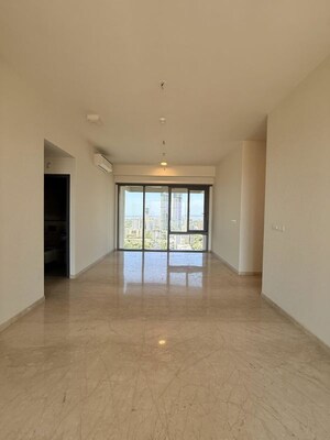 Room in 3 BHK Apartment at Piramal Mahalaxmi, Mahalaxmi – for Sale
