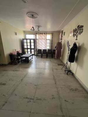 2 BHK Builder Floor For Rent in Aman Vihar