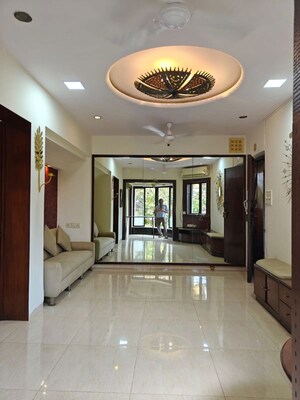 2 BHK Apartment For Rent in Seven Bunglow