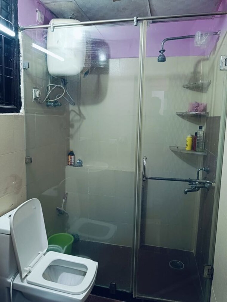 Bathroom, srs-royal-hills 3 Bedroom 1400 Sq.Ft. Apartment In Sector 87 Faridabad 10421616