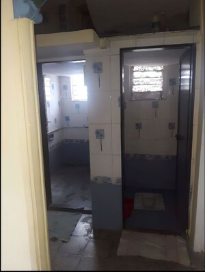 Bathroom in 1 BHK Apartment at Thane West – for Rent
