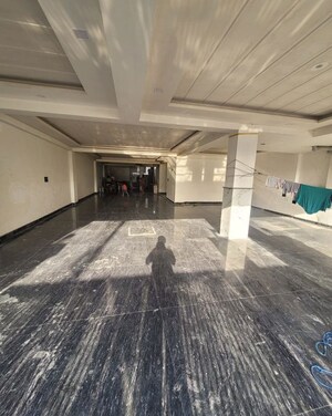 Parking in 4 BHK Builder Floor at Sector 85 – for Rent