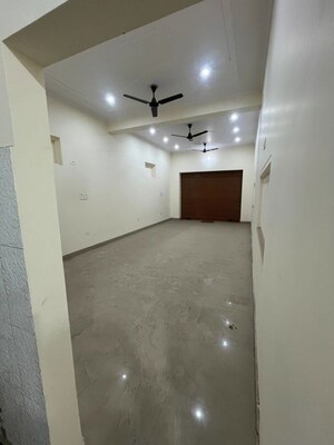  Warehouse – Exterior View View at Uttam Nagar - for Rent