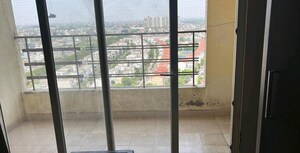 Room in Studio Apartment at Paramount Golf Forest Studio Apartments - OAK Towe, Zeta I Greater Noida – for Rent