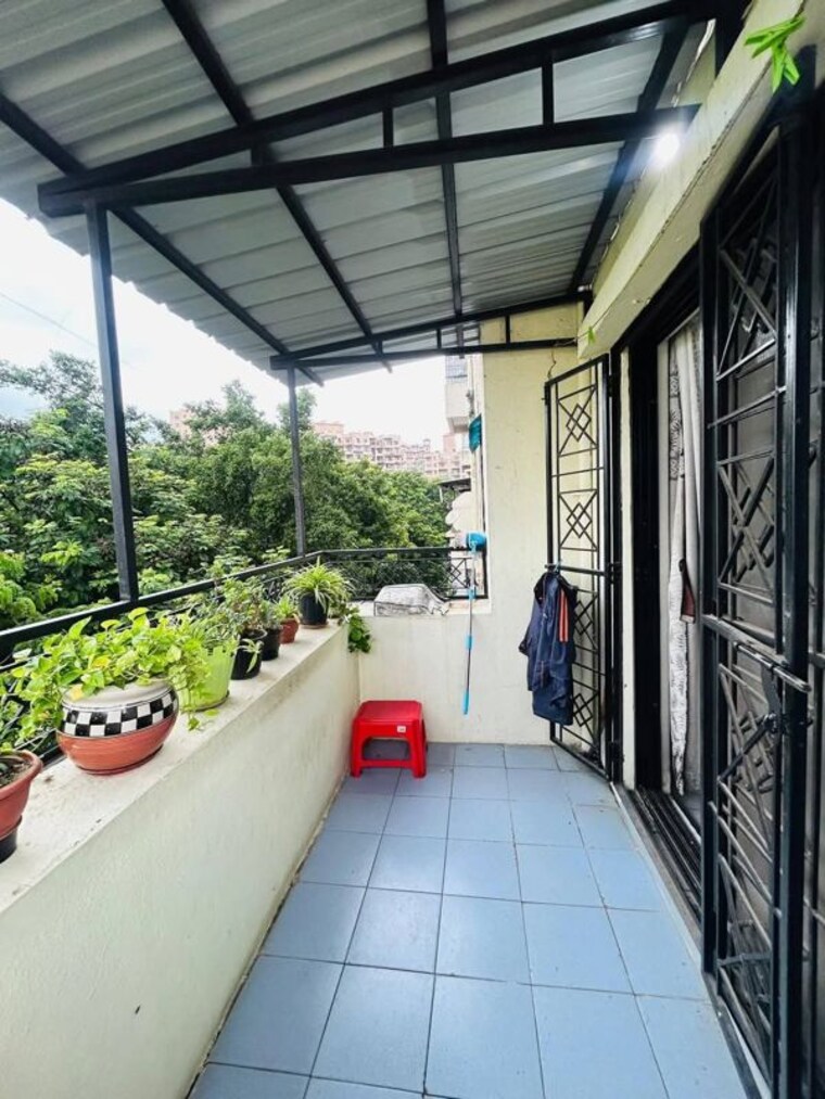Balcony, bramha-aangan 1 Bedroom 578 Sq.Ft. Apartment In Salunkhe Vihar Society Pune 10421721