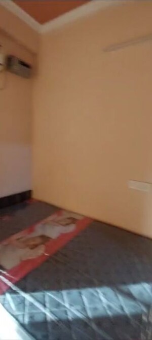 Room in 2 BHK Apartment at Ansal Palam Triangle, Palam Vihar Extension – for Rent