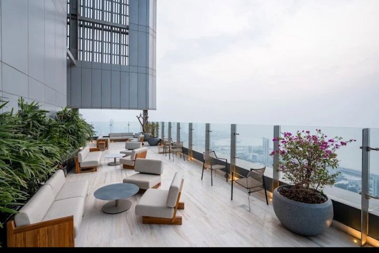Balcony, provenance-four-seasons-private-residences 5 Bedroom 5027 Sq.Ft. Penthouse In Worli Mumbai 10421736