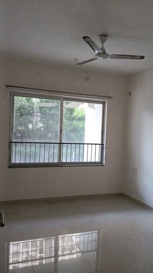 Room in 3 BHK Apartment at Godrej 24, Hinjewadi – for Rent