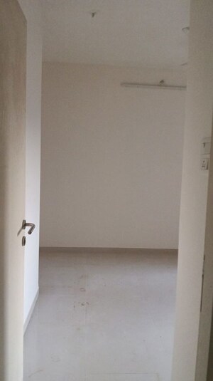 Room in 3 BHK Apartment at Godrej 24, Hinjewadi – for Rent