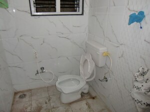 Bathroom in 1 RK Independent House at Rt Nagar – for Rent