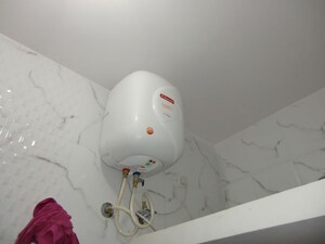 Bathroom in 1 RK Independent House at Rt Nagar – for Rent