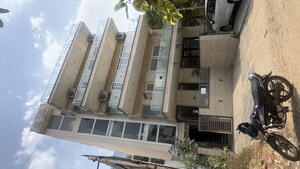  Builder Floor For Sale in Sector 43
