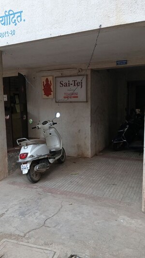 Parking in  Apartment at Laxmi Nagar – for Sale
