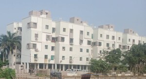  Apartment For Sale in Vadsar