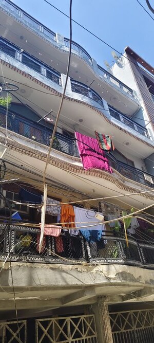  Builder Floor For Sale in Raja Puri