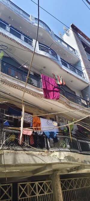  Builder Floor – Exterior View View at Raja Puri - for Sale