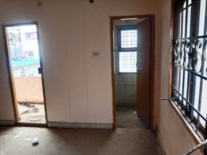 Room in  Apartment at Guttala Begumpet – for Sale