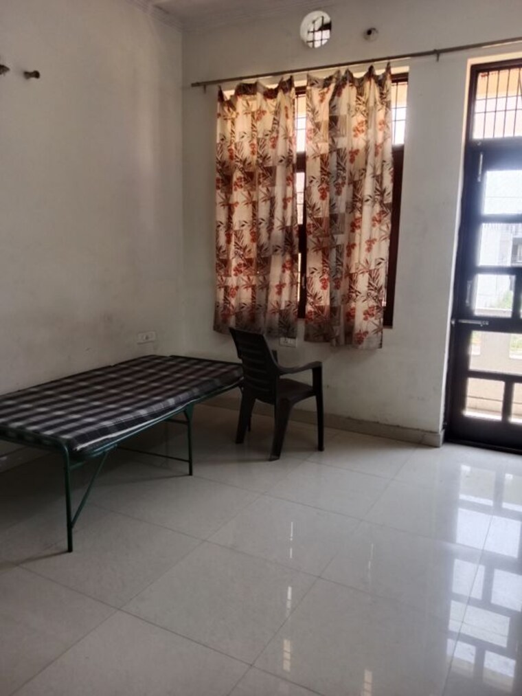 Living Room, model town 3 Bedroom 1905 Sq.Ft. Builder Floor In Model Town Panipat 10422233