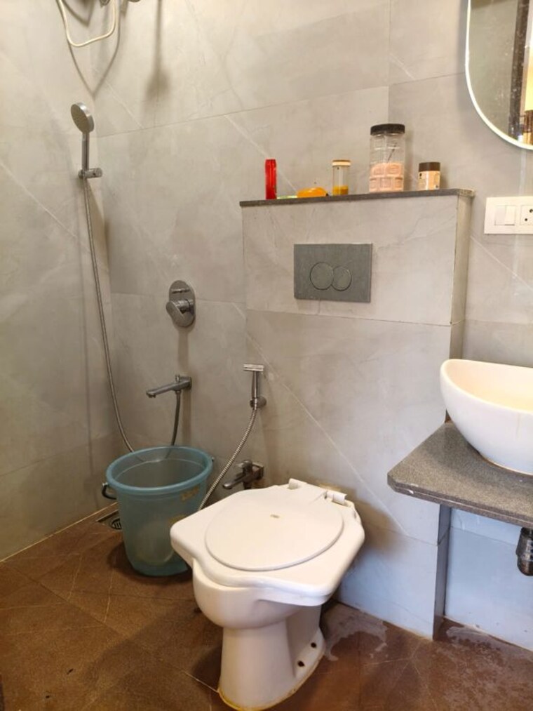 Bathroom, shree-mahavir-darshan-chs-kandivali-west 2 Bedroom 850 Sq.Ft. Apartment In Kandivali West Mumbai 10422314