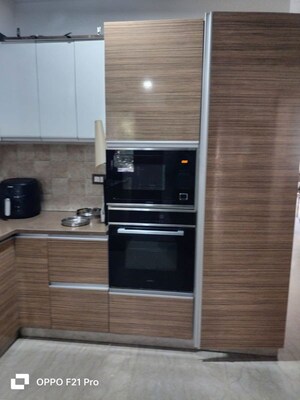 Furnished Amenities in 4 BHK Builder Floor at S S Southend, Sector 49 – for Rent