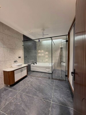 Bathroom in 5 BHK Villa at Gandhi Path – for Sale