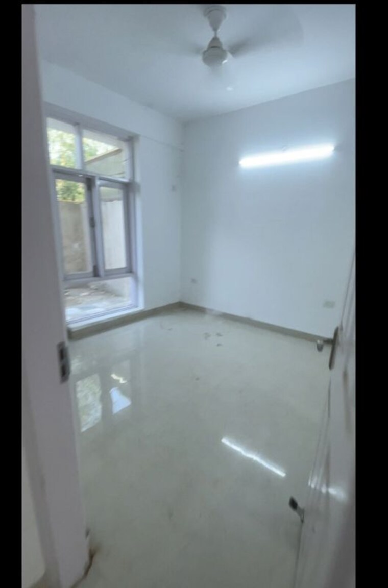 Room, tdi-the-grand-retreat 3 Bedroom 2250 Sq.Ft. Builder Floor In Sector 88 Faridabad 10422440