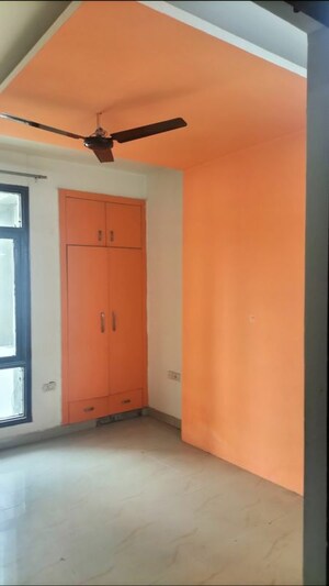 Room in 3 BHK Apartment at SRS Royal Hills, Sector 87 – for Rent