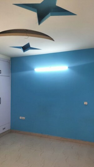 Room in 3 BHK Apartment at SRS Royal Hills, Sector 87 – for Rent