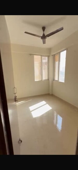Room in 3 BHK Apartment at Signature Global Orchard Avenue, Sector 93 – for Sale