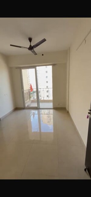 Room in 3 BHK Apartment at Signature Global Orchard Avenue, Sector 93 – for Sale
