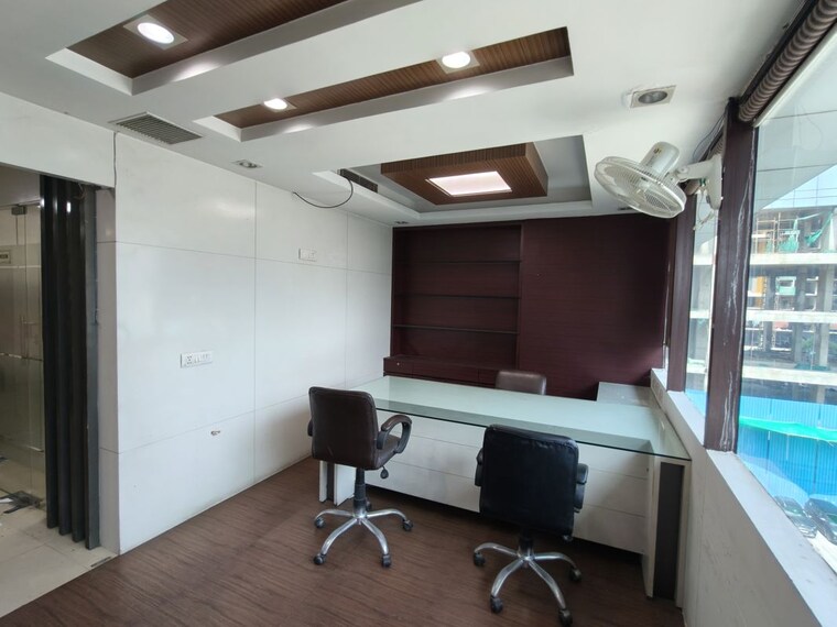Team Area, netaji subhash place Commercial Office Space 967 Sq.Ft. In Netaji Subhash Place Delhi 10422587