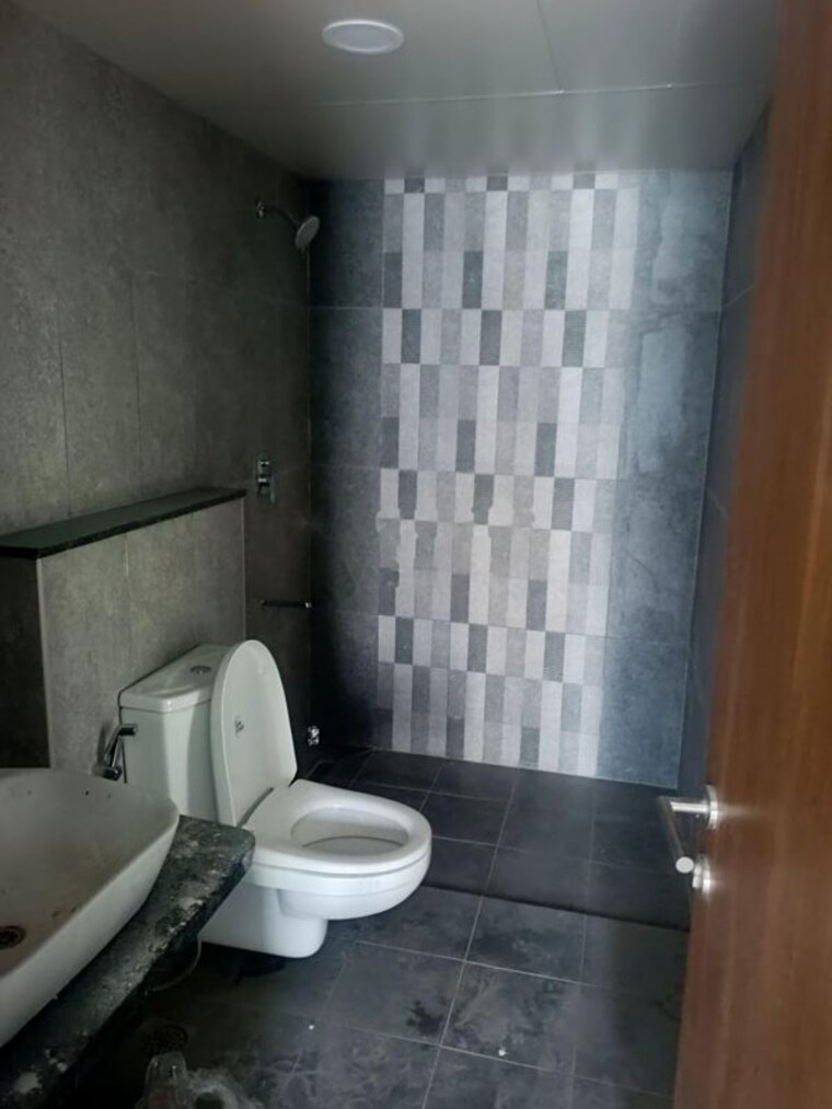 Bathroom, high grounds 2 Bedroom 1000 Sq.Ft. Apartment In High Grounds Bangalore 10422588