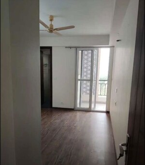 Room in 3 BHK Apartment at Allwin El Spazia, Sanauli – for Rent