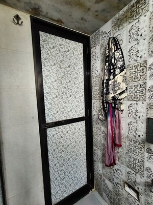 Building Lobby in 1 BHK Apartment at Aashirwad Apartment Andheri, Andheri East – for Rent