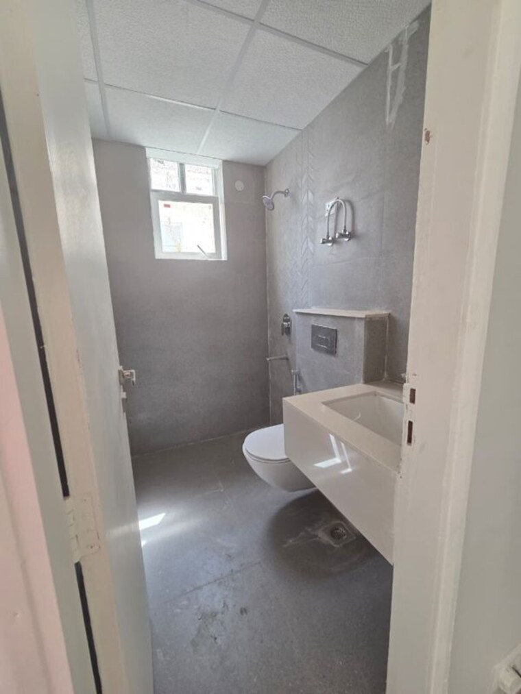 Bathroom, signature-global-city 2 Bedroom 1210 Sq.Ft. Builder Floor In Sector 37d Gurgaon 10422628