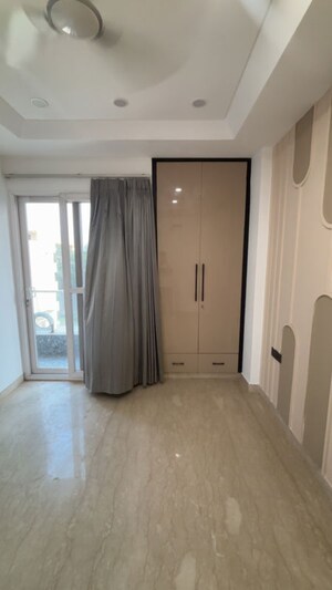 Room in 3 BHK Builder Floor at Vikas Puri – for Sale