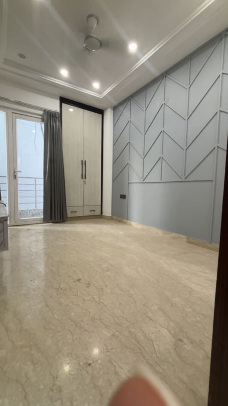 Room, vikas puri 3 Bedroom 750 Sq.Ft. Builder Floor In Vikas Puri Delhi 10422655