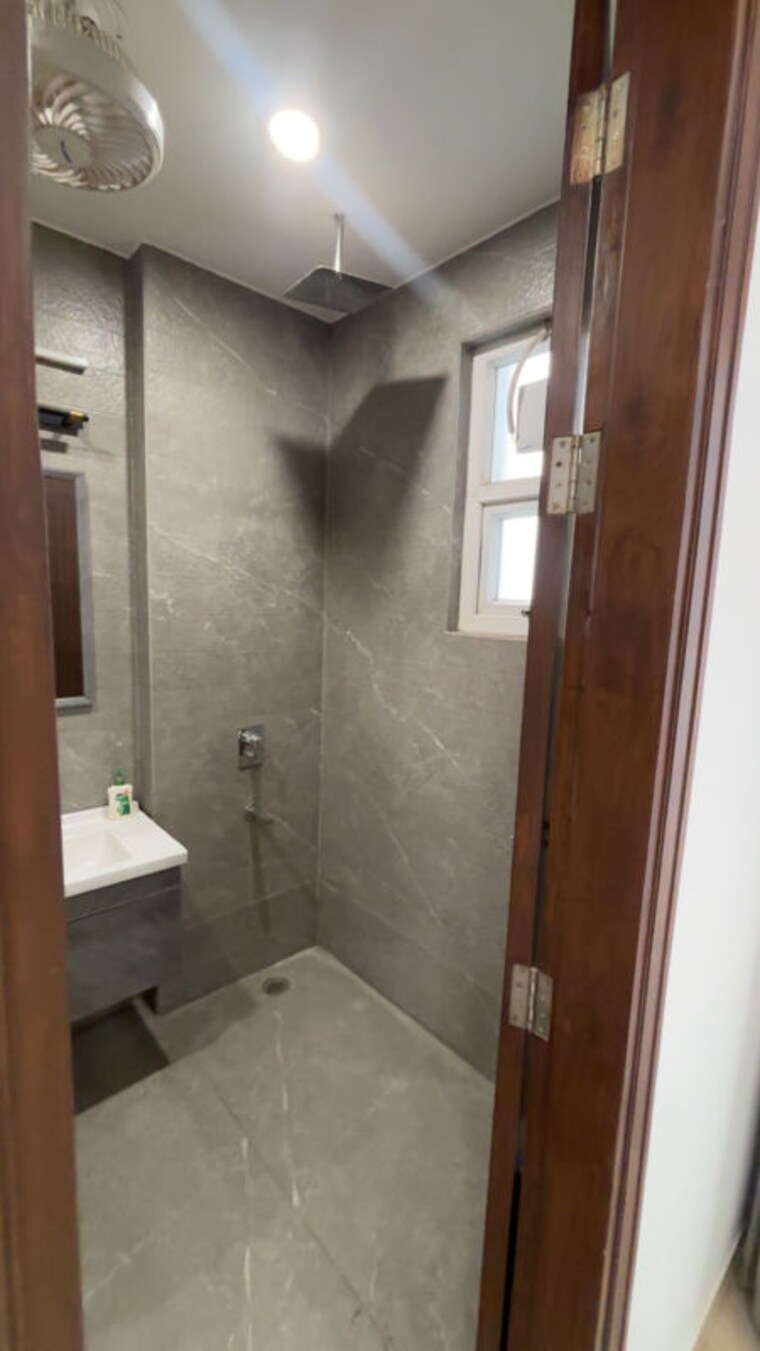 Bathroom, vikas puri 3 Bedroom 750 Sq.Ft. Builder Floor In Vikas Puri Delhi 10422655