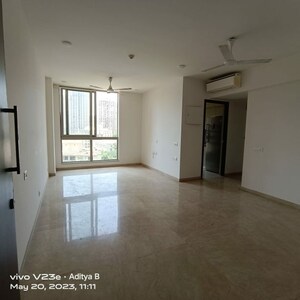 Room in 2 BHK Apartment at Hiranandani Castle Rock, Powai – for Sale