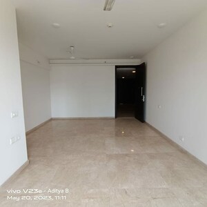 Room in 2 BHK Apartment at Hiranandani Castle Rock, Powai – for Sale