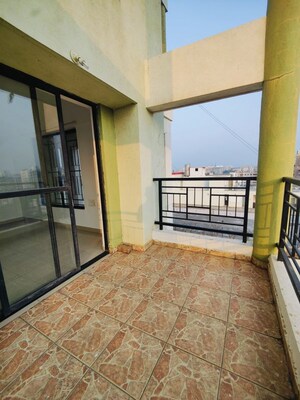 Room in 2 BHK Apartment at Mont Vert Seville Phase I, Wakad – for Sale
