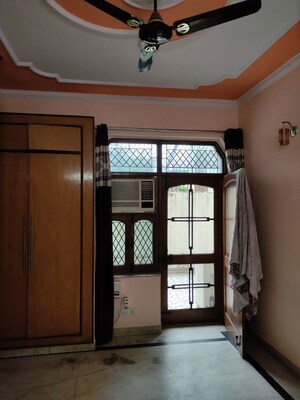 Room in 1 BHK Builder Floor at Palam Vihar Residents Association, Palam Vihar – for Rent