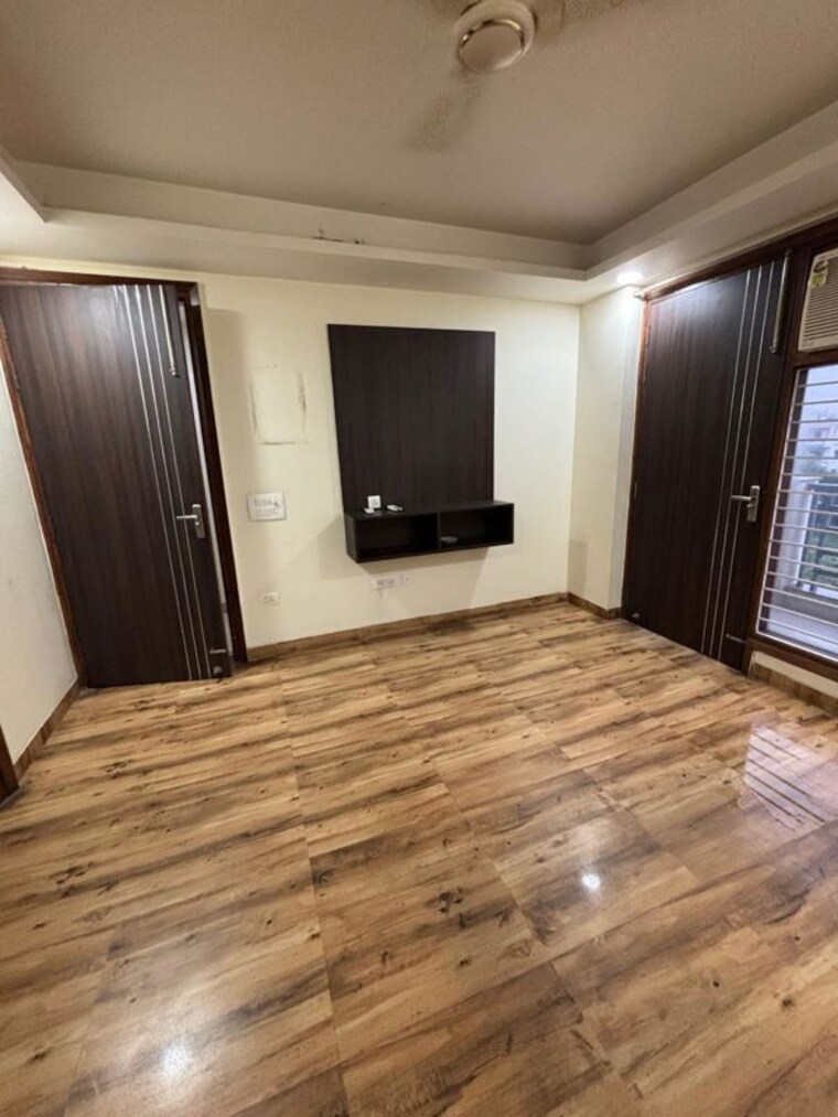 Room, sector 32 2 Bedroom 1365 Sq.Ft. Builder Floor In Sector 32 Gurgaon 10422756