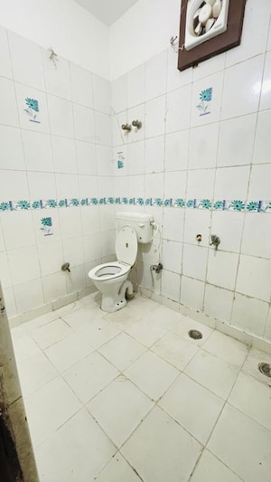Bathroom in 1 BHK Builder Floor at Saket – for Rent