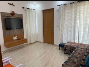 2 BHK Apartment For Rent in Express Garden, Vaibhav Khand